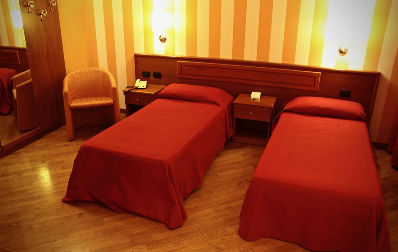 Hotel Air Bag 洛迪 外观 照片